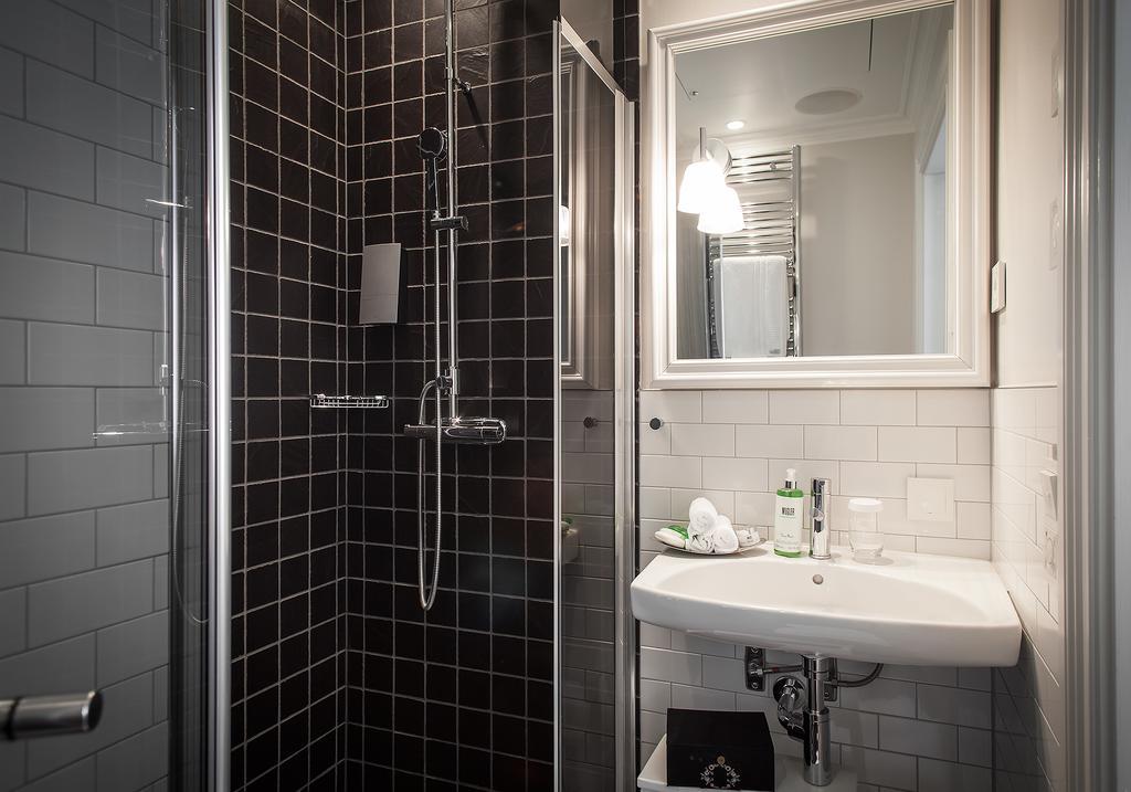 Hotel Villa Anna Уппсала Экстерьер фото